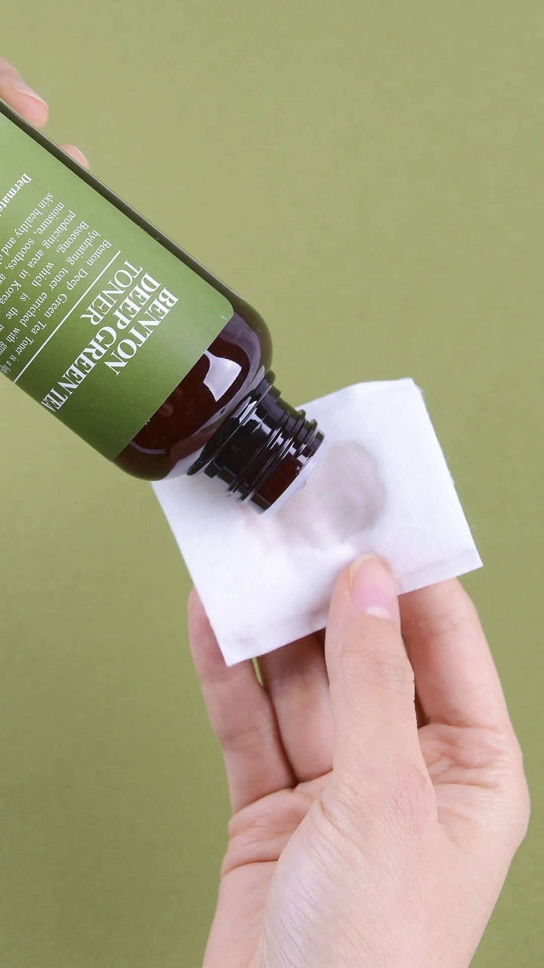 Deep Green Tea Toner BENTON